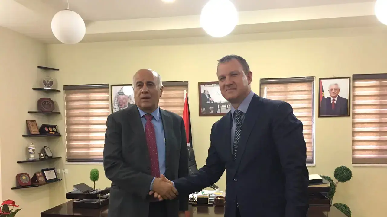 ח"כ אראל מרגלית בפגישה עם בכיר פתח ג'יבריל רג'וב ברמאללה, 20 באפריל 2017 ח"כ אראל מרגלית בפגישה עם בכיר פתח ג'יבריל רג'וב ברמאללה, 20 באפריל 2017