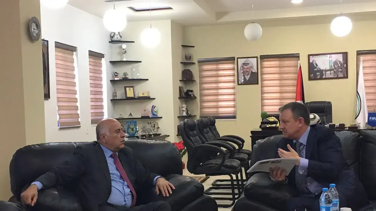 ח"כ אראל מרגלית בפגישה עם בכיר פתח ג'יבריל רג'וב ברמאללה, 20 באפריל 2017 ח"כ אראל מרגלית בפגישה עם בכיר פתח ג'יבריל רג'וב ברמאללה, 20 באפריל 2017