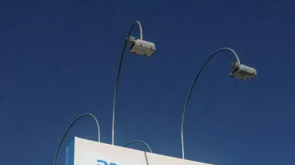 שלטי חוצות בעד נישואים אזרחיים הושחתו בירושלים, אפריל 2017 שלטי חוצות בעד נישואים אזרחיים הושחתו בירושלים, אפריל 2017
