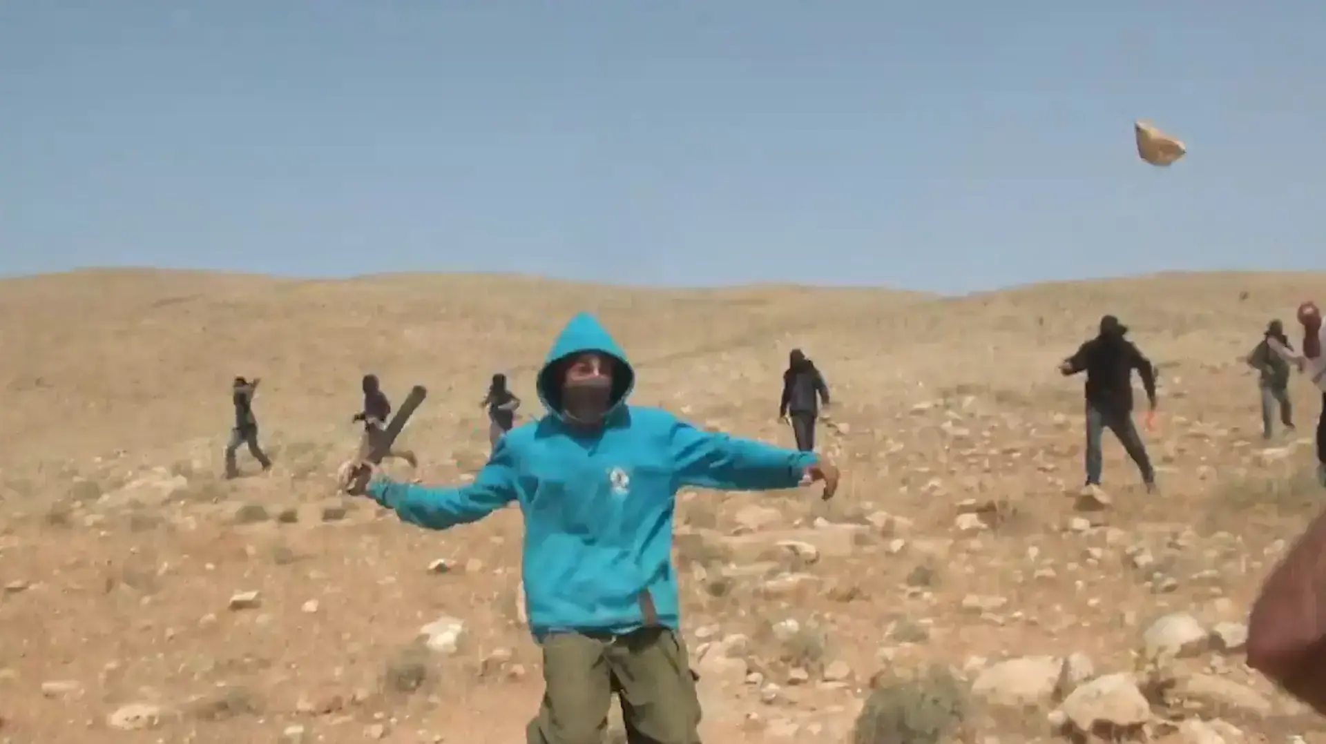 פעילי שמאל שליוו רועי צאן פלסטינים בבנימין הותקפו בידי מתנחלים, 21 באפריל 2017