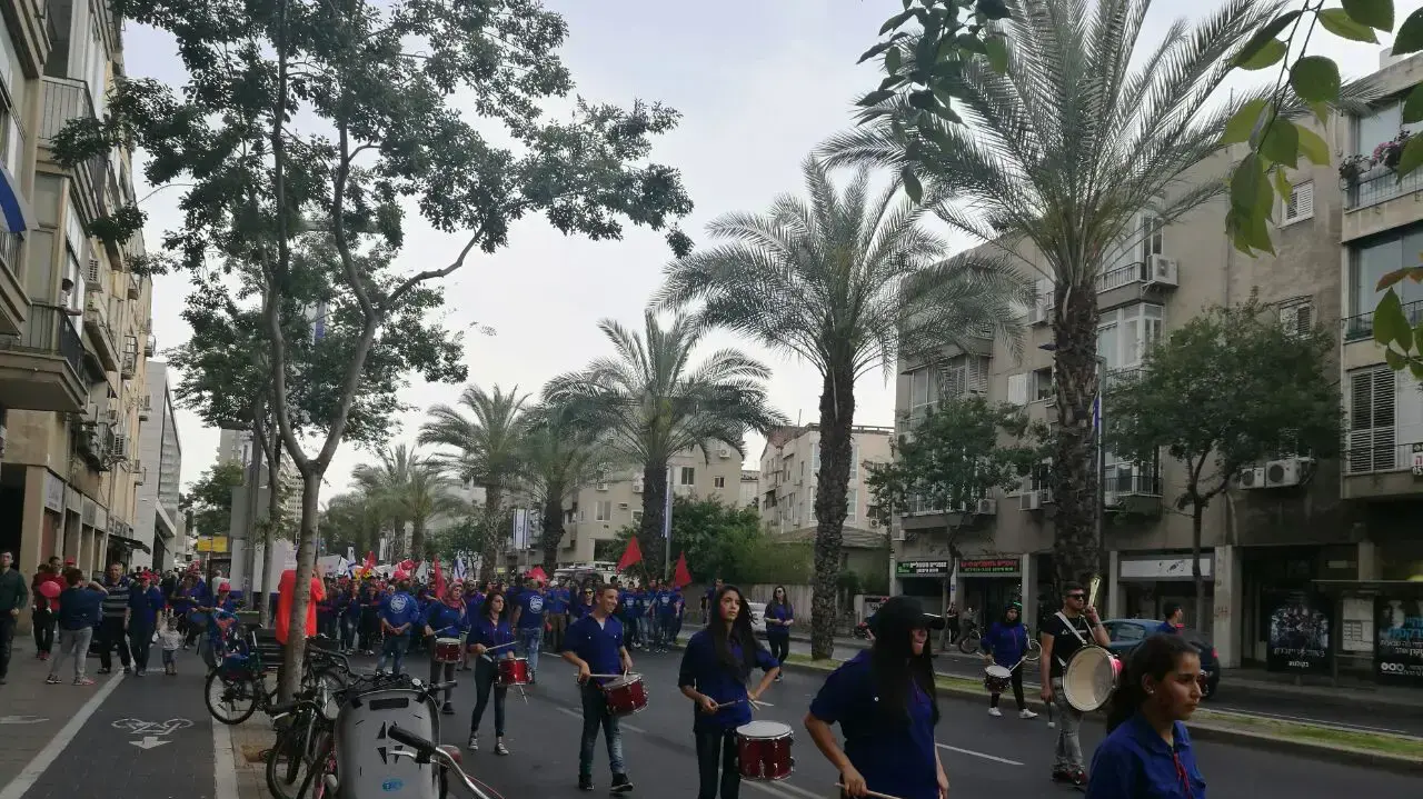 תהלוכת אחד במאי 27 באפריל 2017 תהלוכת אחד במאי 27 באפריל 2017