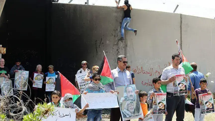 הפגנות יום הזעם בבלעין, 28 באפריל 2017 הפגנות יום הזעם בבלעין, 28 באפריל 2017