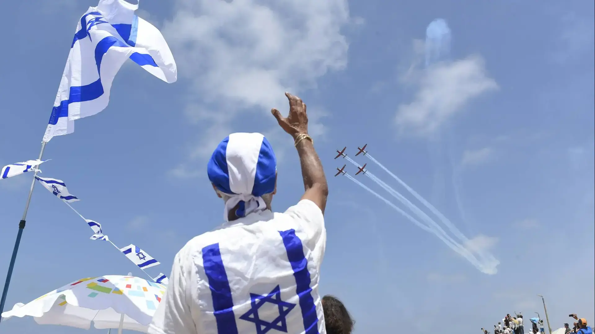 המטס בתל אביב, 2 במאי 2017 המטס בתל אביב, 2 במאי 2017