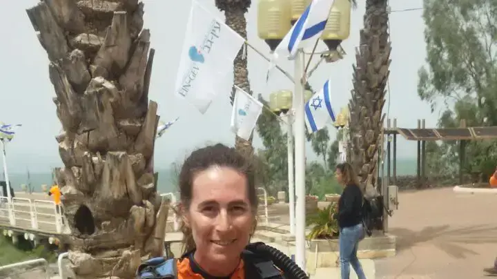 נורית כהן, הצוללנית שחזרה מהחיפושים אחר של הצעירים שטבעו בכנרת 20 באפריל 2017 נורית כהן, הצוללנית שחזרה מהחיפושים אחר של הצעירים שטבעו בכנרת 20 באפריל 2017