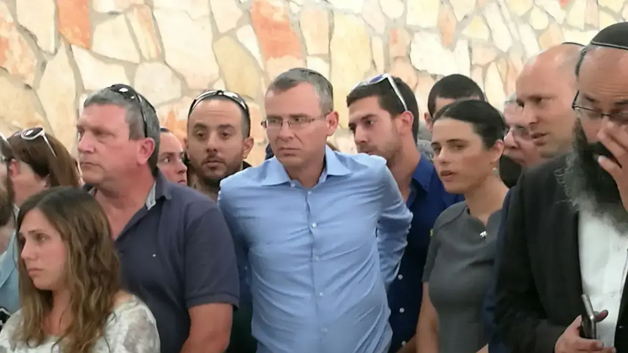 הלווייתו של השר לשעבר בני אלון בגבעת שאול בירושלים, 5 במאי 2017