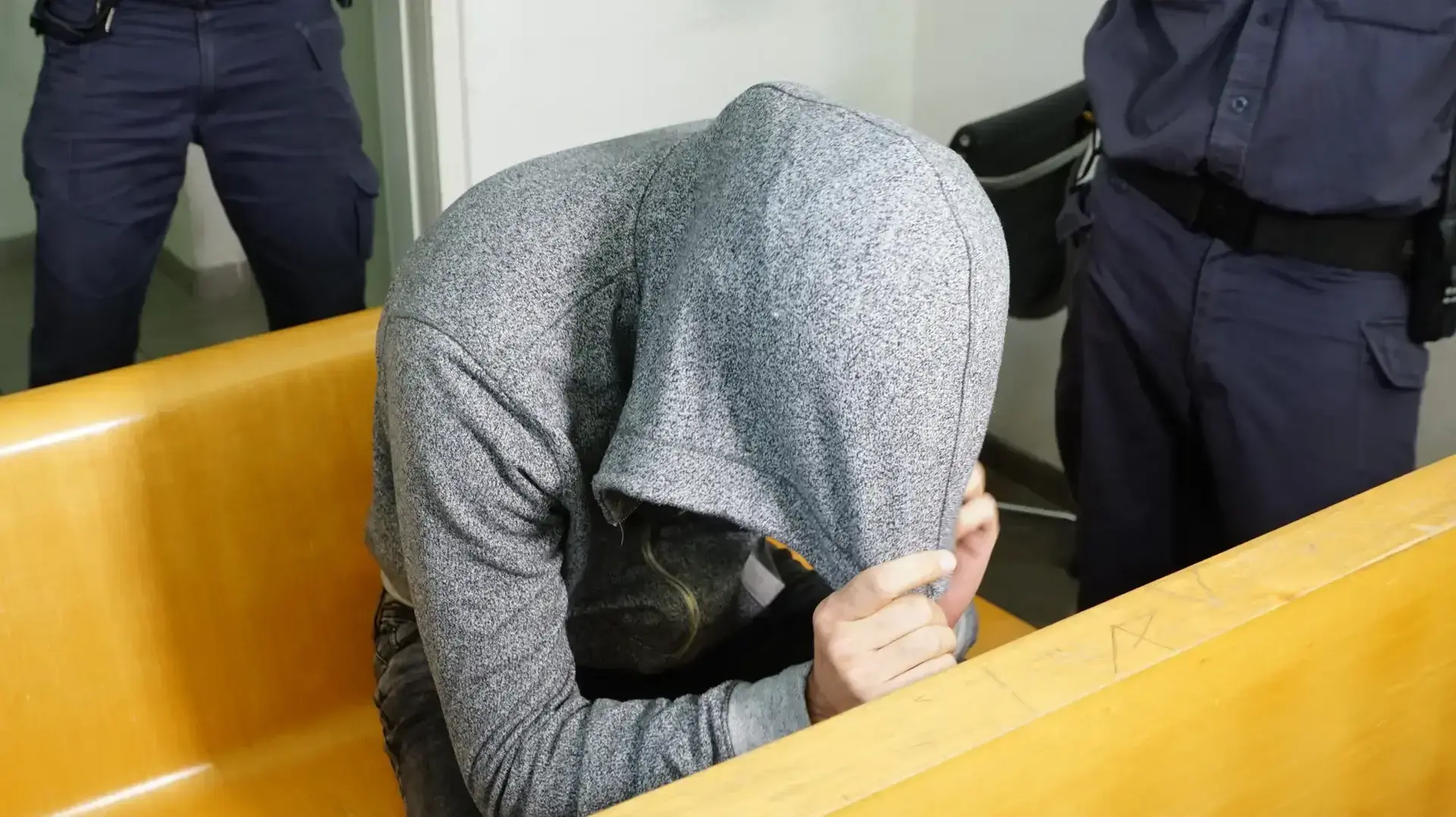 הרקדן יניב קקון בהארכת  מעצרו הבוקר בבית המשפט המחוזי חיפה 11 במאי 2017