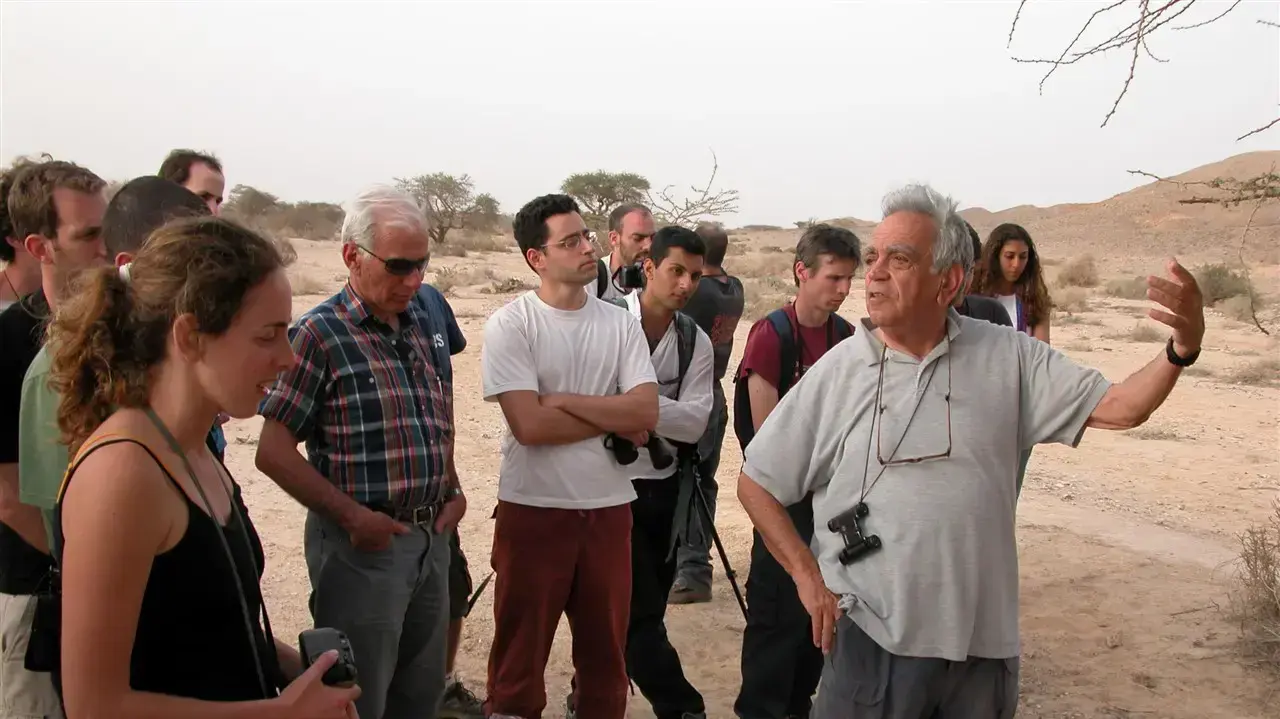 פרופ' אמוץ זהבי, ממייסדי החברה להגנת הטבע, מדריך פרופ' אמוץ זהבי, ממייסדי החברה להגנת הטבע, מדריך