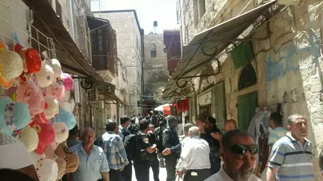 זירת פיגוע דקירה סמוך לשער האריות בירושלים. 13 במאי 2017 זירת פיגוע דקירה סמוך לשער האריות בירושלים. 13 במאי 2017