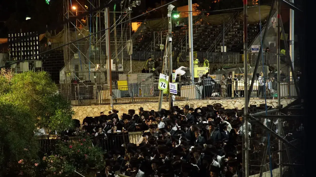 חגיגות לג בעומר בהר מירון 13 במאי 2017 חגיגות לג בעומר בהר מירון 13 במאי 2017