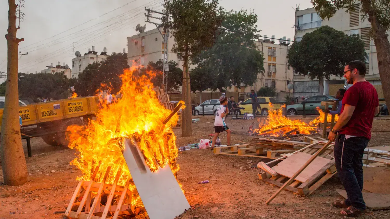 מדורות ל"ג בעומר הערב במרכז הארץ 14 במאי 2017 מדורות ל"ג בעומר הערב במרכז הארץ 14 במאי 2017