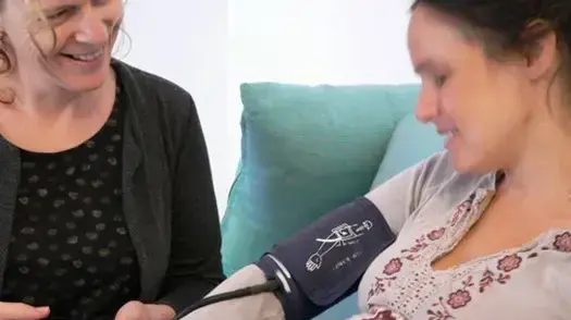 עפרית פק ותמי טסר, בית יולדות עפרית פק ותמי טסר, בית יולדות