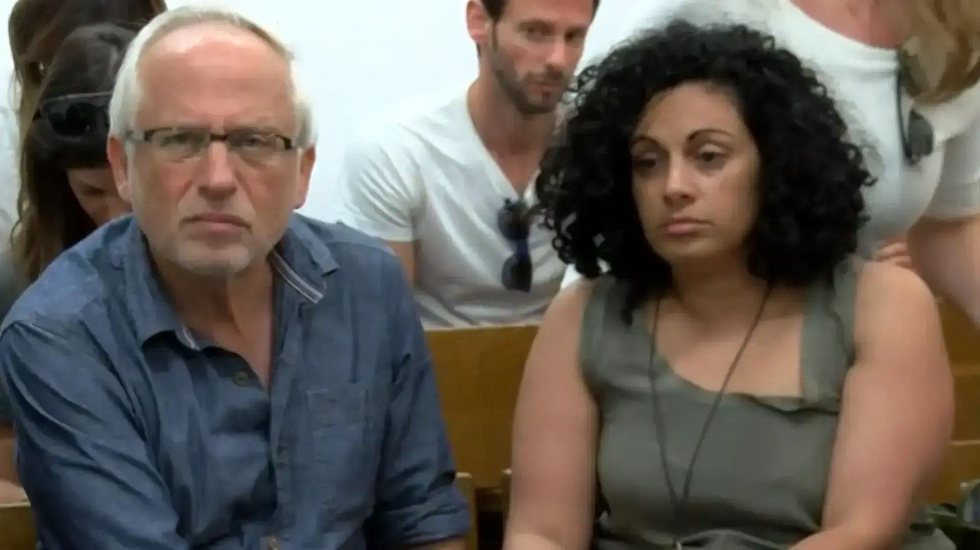 פרקליטי הזוג נתניהו והעיתונאי יגאל סרנה התכנסו לשלב הסיכומים בתיק תביעת הדיבה