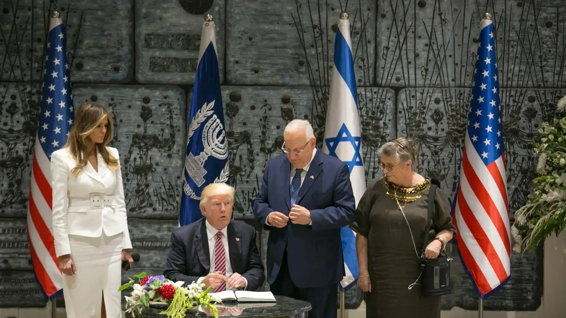 פגישת נשיא המדינה ראובן ריבלין לנשיא ארה"ב דונלד טראמפ בית הנשיא, ירושלים 22 במאי 2017 פגישת נשיא המדינה ראובן ריבלין לנשיא ארה"ב דונלד טראמפ בית הנשיא, ירושלים 22 במאי 2017