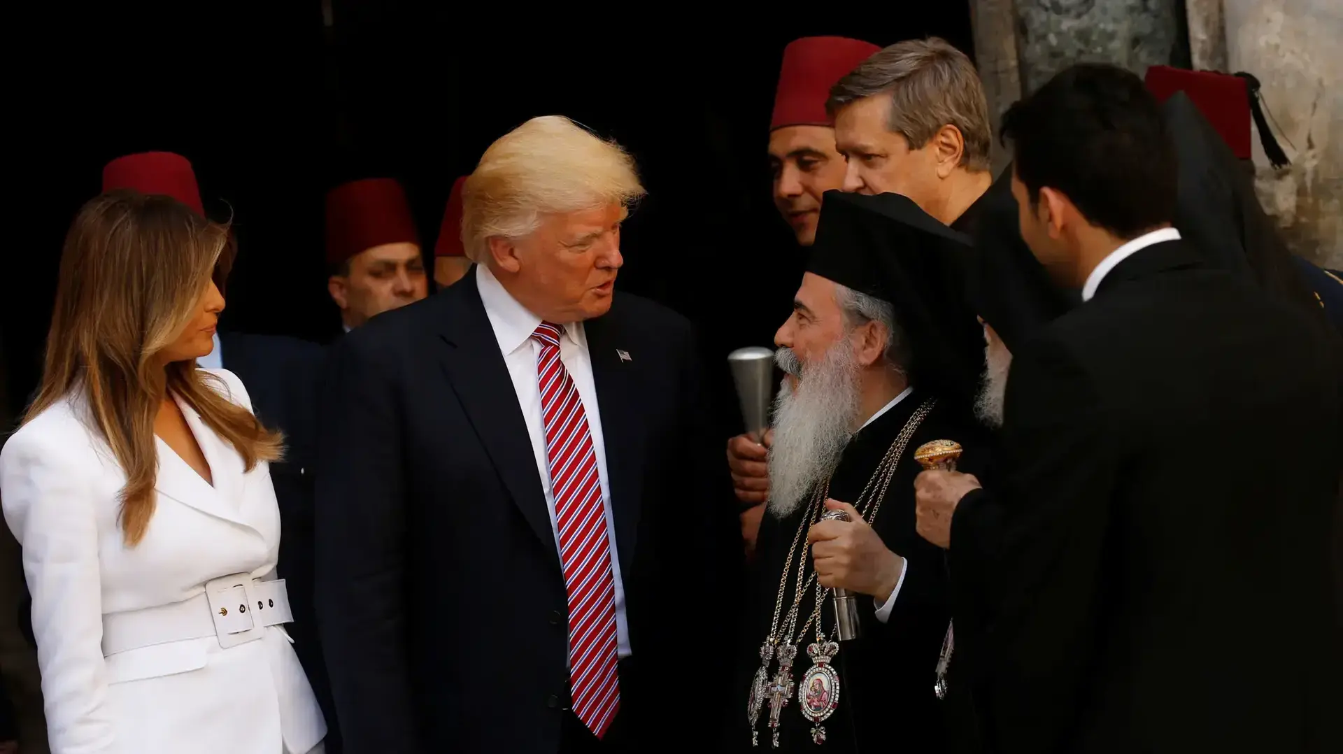 דונלד ומלניה טראמפ בביקור בכנסיית הקבר בירושלים דונלד ומלניה טראמפ בביקור בכנסיית הקבר בירושלים