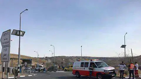 זירת הפיגוע באבו דיס 22 במאי 2017 זירת הפיגוע באבו דיס 22 במאי 2017