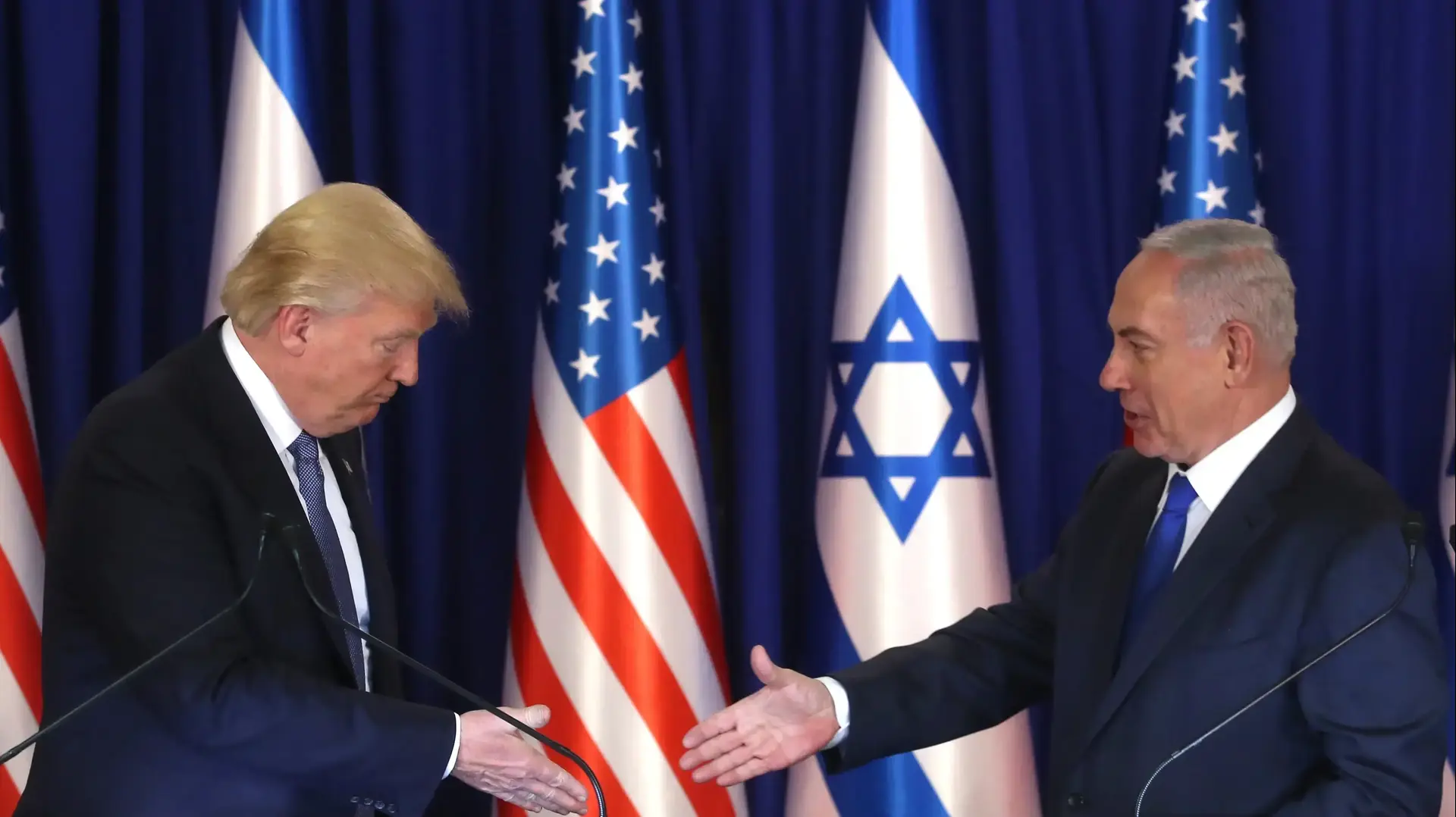 נתניהו וטראמפ בהצהרות בבית רוה,מ הערב 22 במאי 2017 נתניהו וטראמפ בהצהרות בבית רוה,מ הערב 22 במאי 2017
