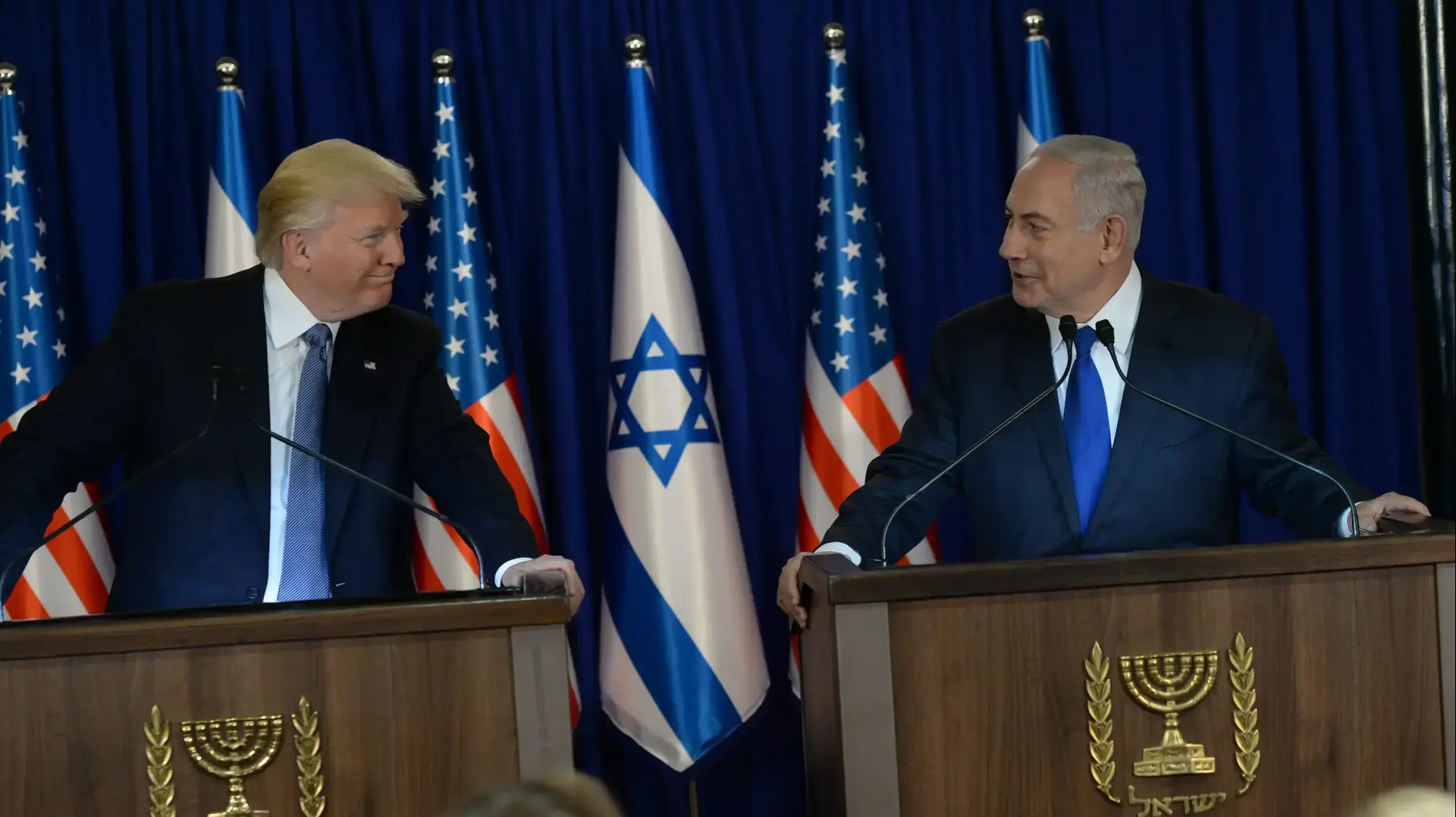 נתניהו וטראמפ בהצהרות בבית רוה"מ הערב 22 במאי 2017 נתניהו וטראמפ בהצהרות בבית רוה"מ הערב 22 במאי 2017