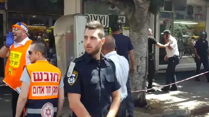זירת הדקירה ברח' הרצל נתניה 23 במאי 2017 זירת הדקירה ברח' הרצל נתניה 23 במאי 2017