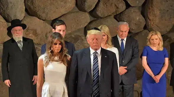 ביקור הנשיא טראמפ והגברת הראשונה מלניה טראמפ במוסד יד ושם, ירושלים, 23 מאי 2017 ביקור הנשיא טראמפ והגברת הראשונה מלניה טראמפ במוסד יד ושם, ירושלים, 23 מאי 2017