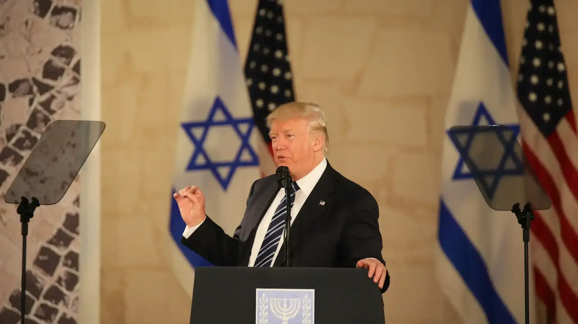 ביקור הנשיא טראמפ והגברת הראשונה מלניה טראמפ במוסד יד ושם, ירושלים, 23 מאי 2017 ביקור הנשיא טראמפ והגברת הראשונה מלניה טראמפ במוסד יד ושם, ירושלים, 23 מאי 2017