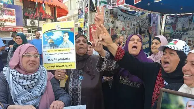 חגיגות ברמאללה לאחר סיום שביתת האסירים, 27 במאי 2017 חגיגות ברמאללה לאחר סיום שביתת האסירים, 27 במאי 2017