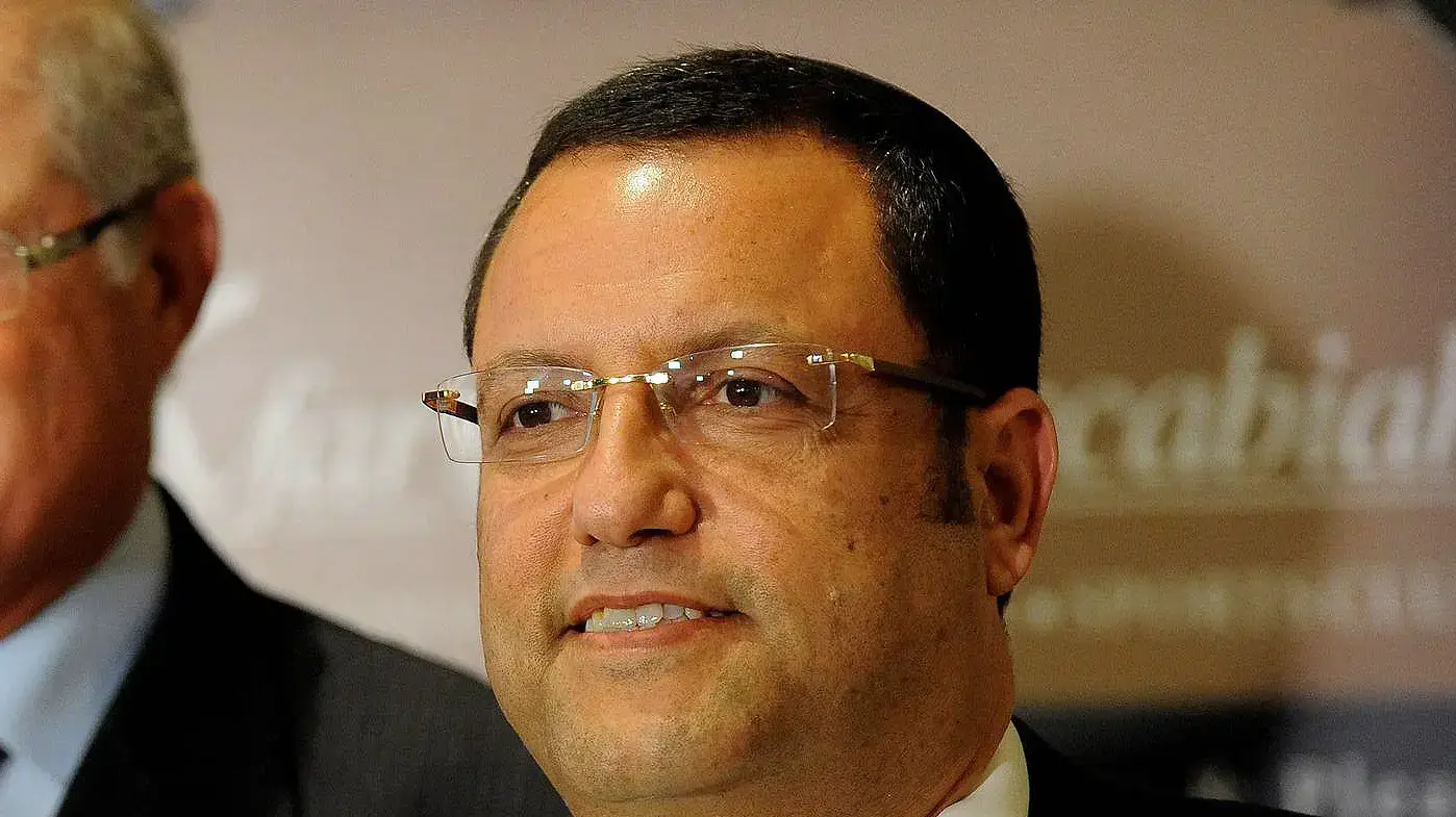 משה ליאון בכפר המכביה משה ליאון בכפר המכביה