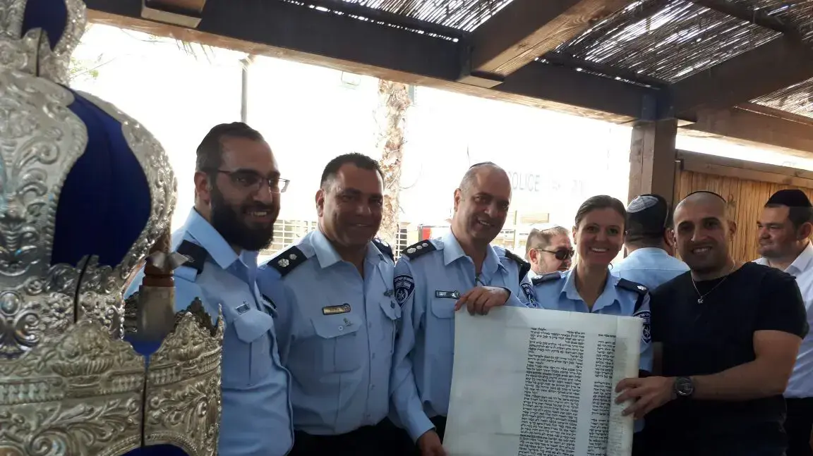 ספר תורה שנגנב מבית כנסת בנתיבות, מאי 2017 ספר תורה שנגנב מבית כנסת בנתיבות, מאי 2017