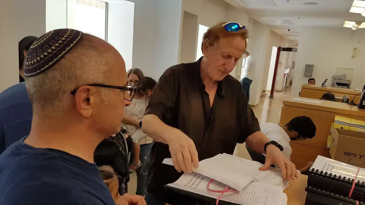 הורי הדסה מגישים בג"צ בעניין המחלקה ההמטו אונקולוגית 1 ביוני 2017 הורי הדסה מגישים בג"צ בעניין המחלקה ההמטו אונקולוגית 1 ביוני 2017
