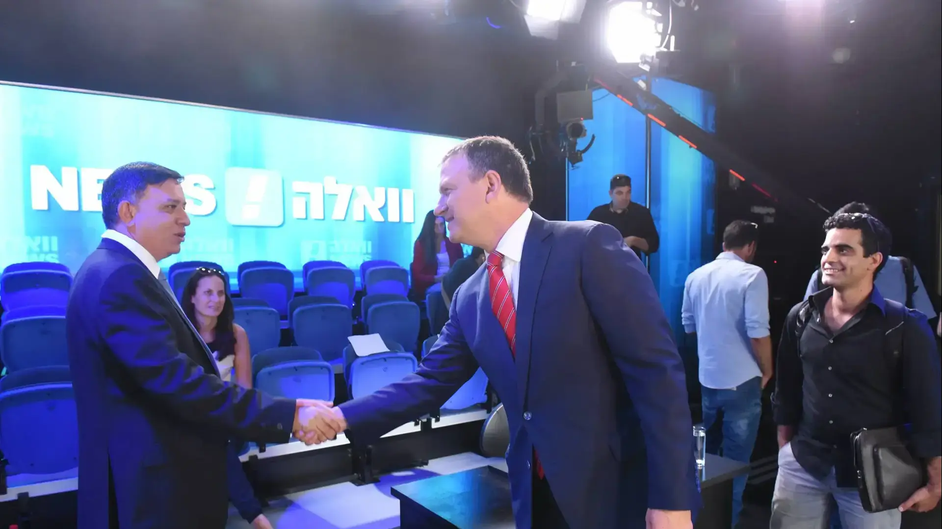 המועמדים לפריימריז במפלגת העבודה בעימות באולפן וואלה! NEWS 4 ביוני 2017 המועמדים לפריימריז במפלגת העבודה בעימות באולפן וואלה! NEWS 4 ביוני 2017