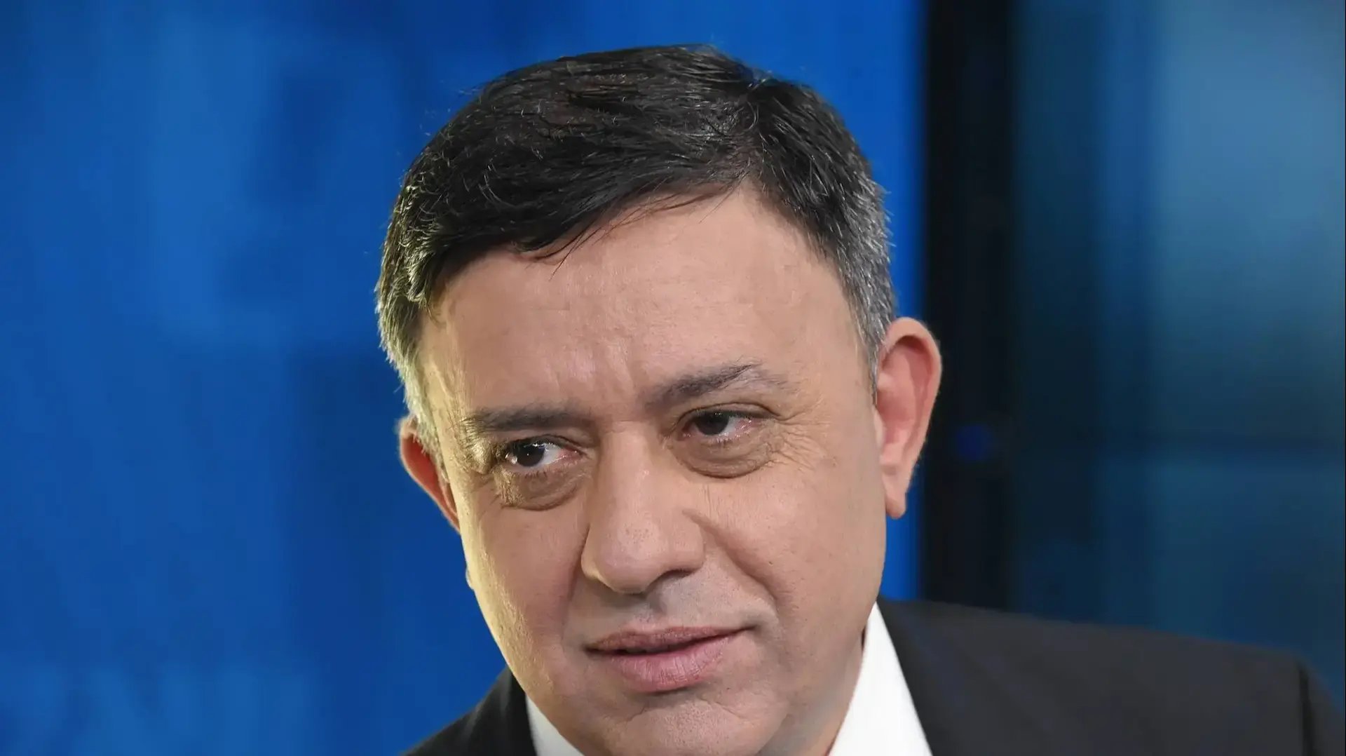 המועמדים לפריימריז במפלגת העבודה בעימות באולפן וואלה! NEWS 4 ביוני 2017 המועמדים לפריימריז במפלגת העבודה בעימות באולפן וואלה! NEWS 4 ביוני 2017