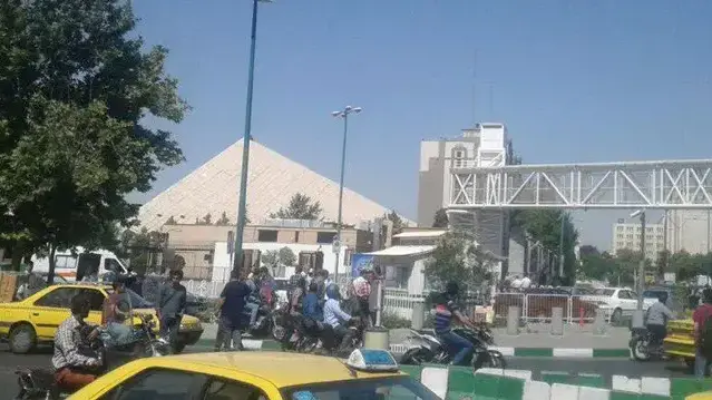 אזור הפרלמנט בזמן תקרית הירי 7 ביוני 2017 אזור הפרלמנט בזמן תקרית הירי 7 ביוני 2017