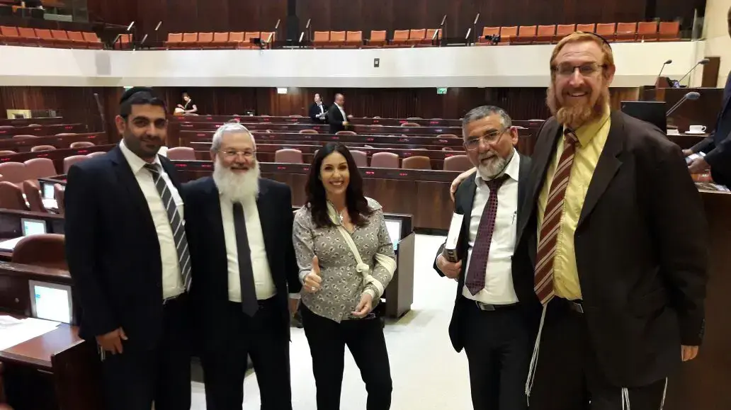 מירי רגב, אלי בן דהן, יהודה גליק במליאת הכנסת 7 ביוני 2017 מירי רגב, אלי בן דהן, יהודה גליק במליאת הכנסת 7 ביוני 2017