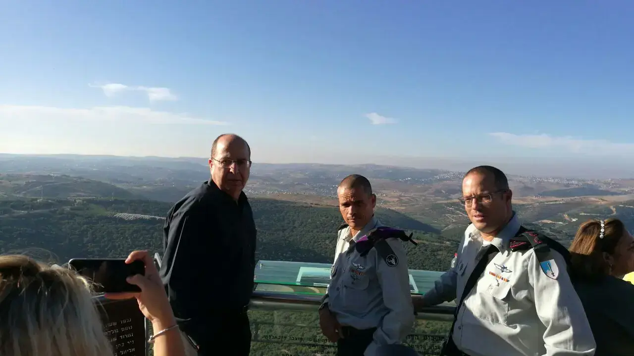 שר הביטחון לשעבר משה בוגי יעלון ביום עיון בנושא מלחמת לבנון השנייה במצפור אדיר, 7 ביוני 2017 שר הביטחון לשעבר משה בוגי יעלון ביום עיון בנושא מלחמת לבנון השנייה במצפור אדיר, 7 ביוני 2017