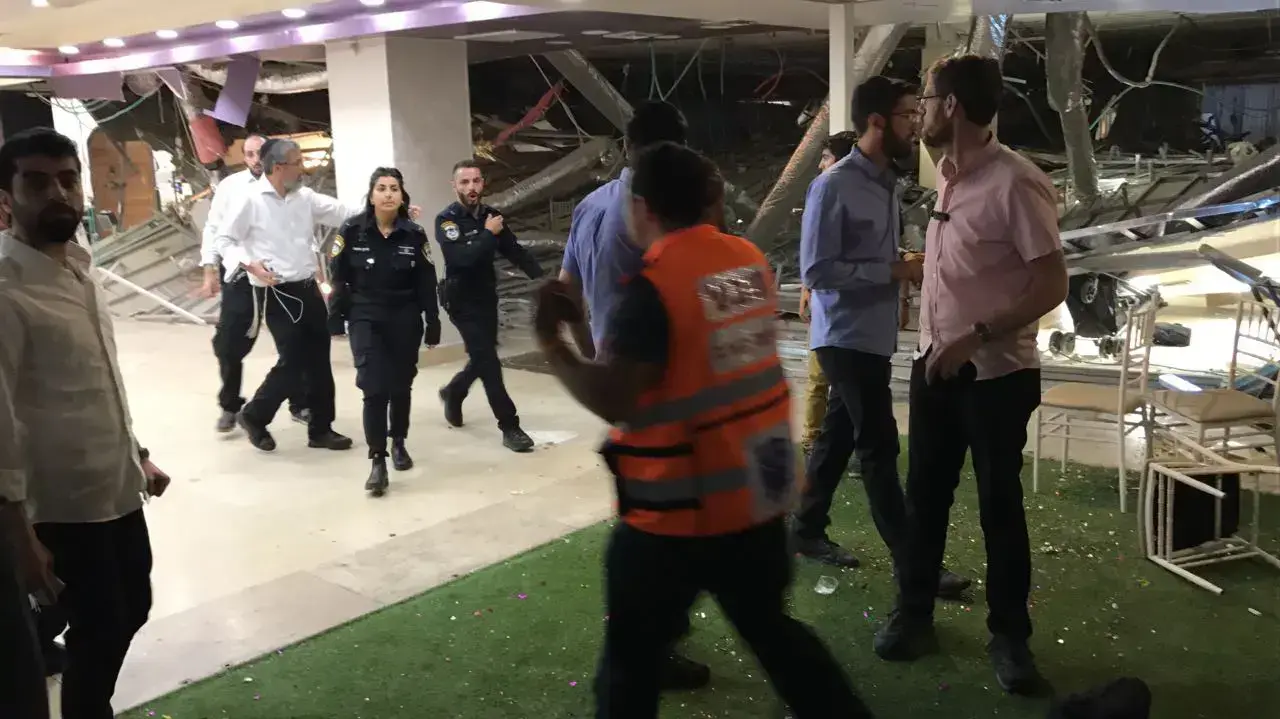 תמונות מקריסת אולם האירועים בירושלים, הלילה תמונות מקריסת אולם האירועים בירושלים, הלילה