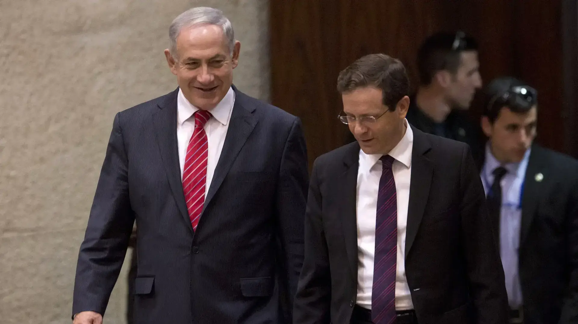 ראש הממשלה בנימין נתניהו עם יו"ר האופוזיציה יצחק הרצוג