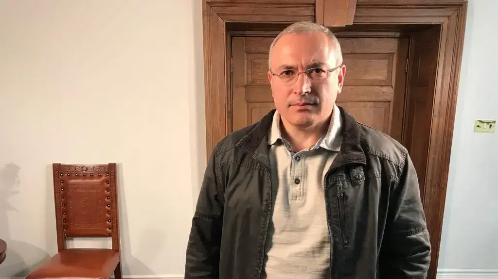 מיכאיל חודורקובסקי, מתנגדו הבולט של ולדימיר פוטין, בריאיון לוואלה! NEWS, יוני 2017 מיכאיל חודורקובסקי, מתנגדו הבולט של ולדימיר פוטין, בריאיון לוואלה! NEWS, יוני 2017