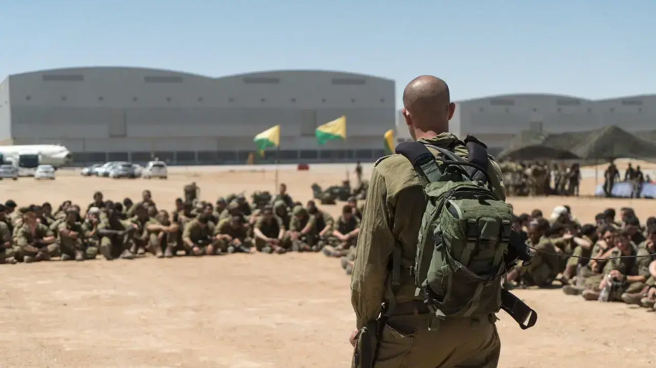 תדרוך בנושא תרגיל חטיבת הקומנדו בקפריסין בראשות מפקד חטיבת הקומנדו, אל?ם דוד זיני 15 ביוני 2017 תדרוך בנושא תרגיל חטיבת הקומנדו בקפריסין בראשות מפקד חטיבת הקומנדו, אל?ם דוד זיני 15 ביוני 2017
