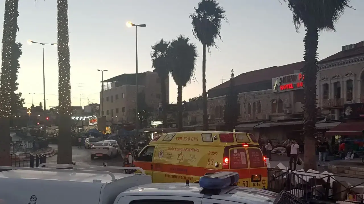 זירת פיגוע דקירה וירי בשער שכם שבירושלים. 16 ביוני 2017 זירת פיגוע דקירה וירי בשער שכם שבירושלים. 16 ביוני 2017