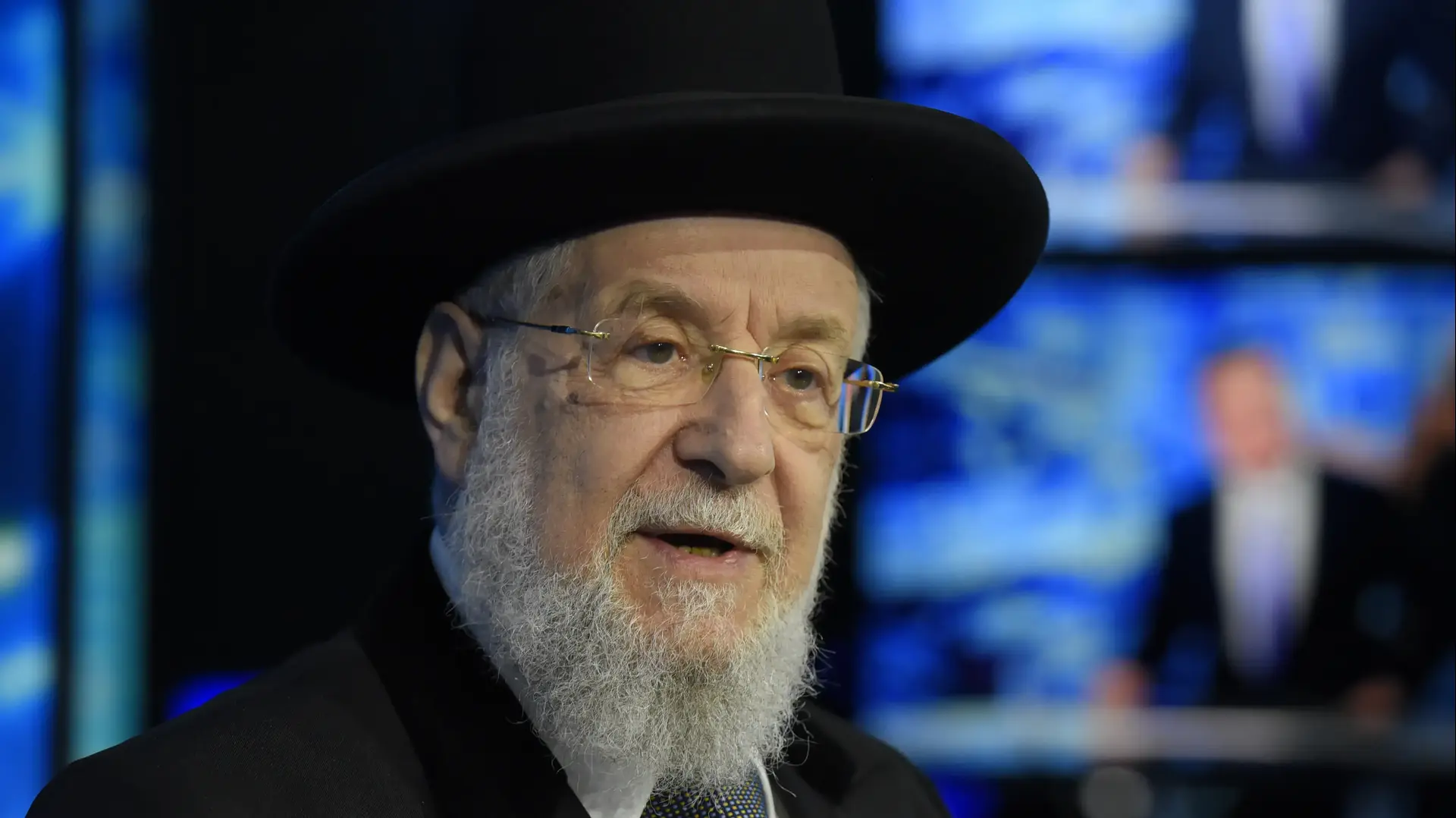 וואלה!talk יעקב אילון עם הרב ישראל מאיר לאו וואלה!talk יעקב אילון עם הרב ישראל מאיר לאו
