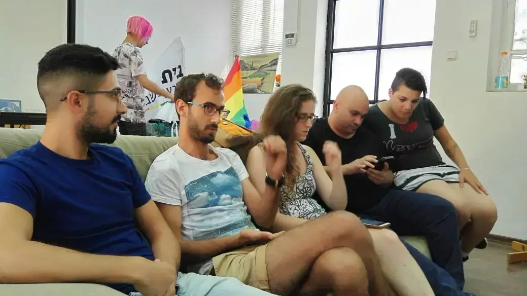 הבית הגאה בבאר שבע מתכונן למצעד הגאווה, 21 ביוני 2017 הבית הגאה בבאר שבע מתכונן למצעד הגאווה, 21 ביוני 2017