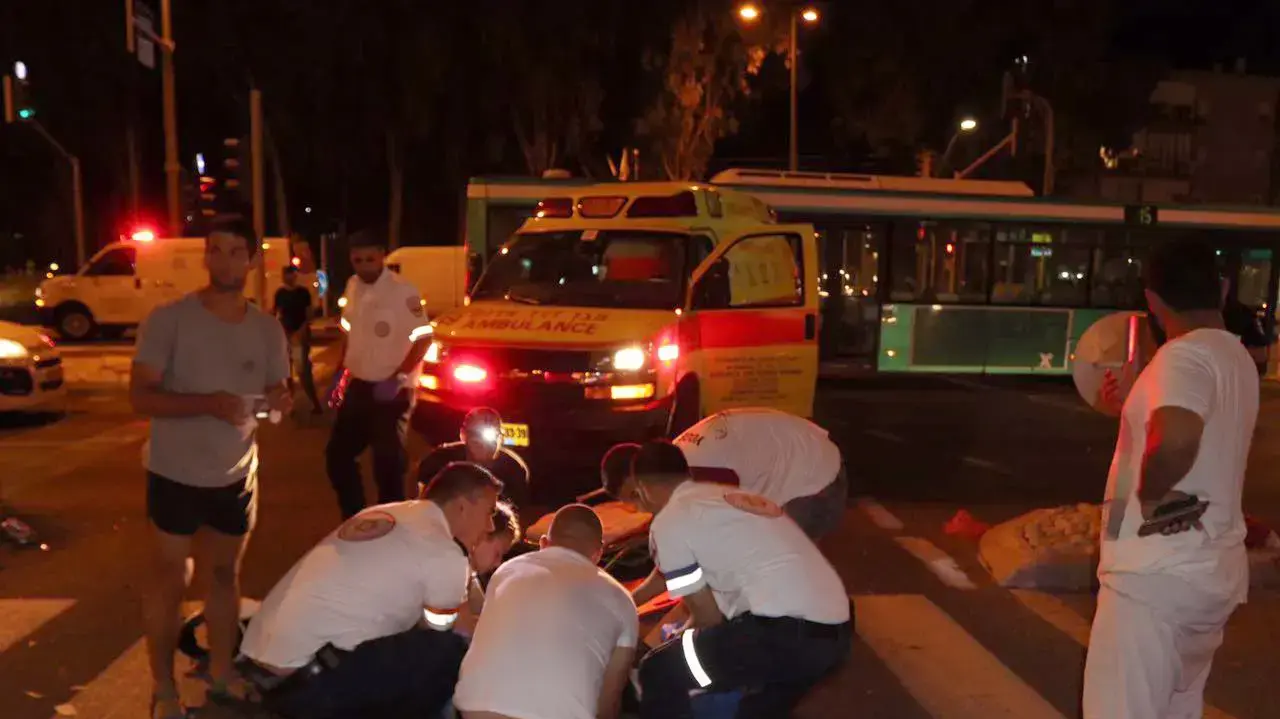זירת תאונת דרכים בצומת הקריון, קריית ביאליק, 21 ביוני 2017 זירת תאונת דרכים בצומת הקריון, קריית ביאליק, 21 ביוני 2017