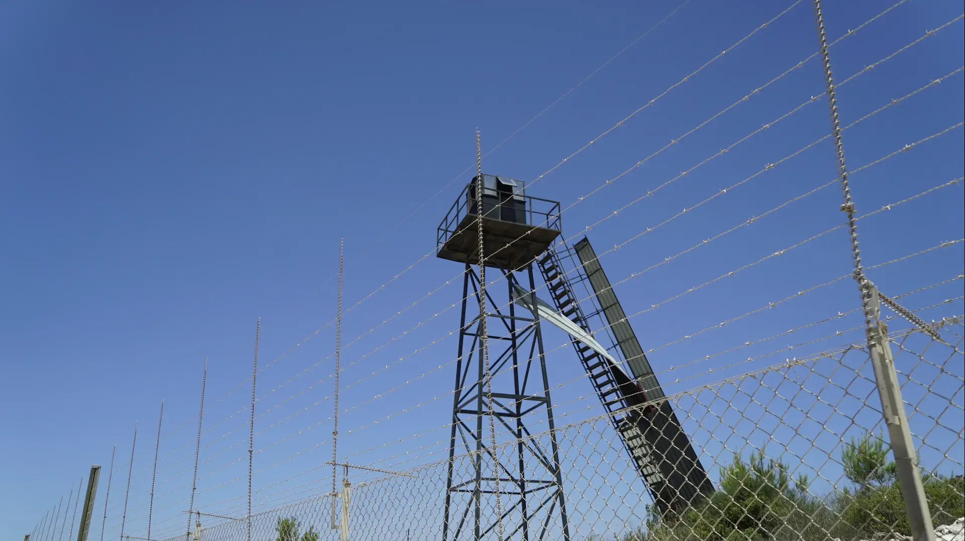 רשת התצפיות של חיזבאללה הפועלת במסווה ארגון ירוק ללא גבולות ונחשפה היום בפני מועצת הביטחון של האו"ם, 22 ביוני 2017 רשת התצפיות של חיזבאללה הפועלת במסווה ארגון ירוק ללא גבולות ונחשפה היום בפני מועצת הביטחון של האו"ם, 22 ביוני 2017