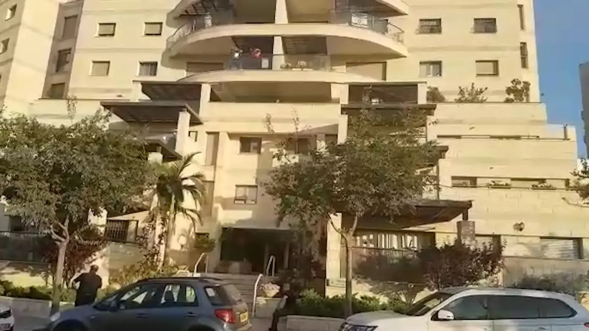 חשד לניסיון רצח והתאבדות במודיעין  גבר כבן 70 דקר את אשתו ופצע אותה קשה ונפגע בינוני, 26 ביוני 2017