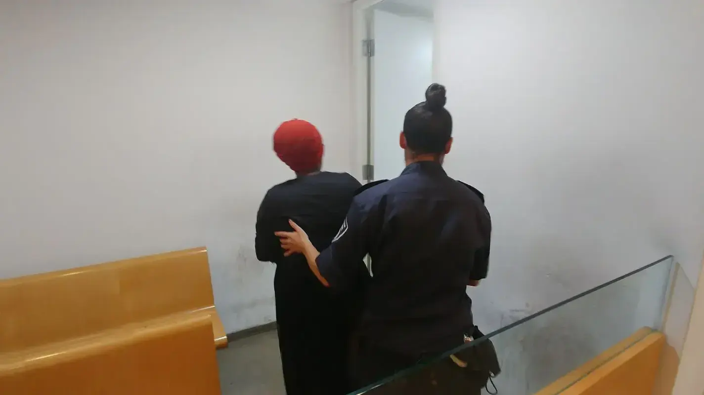 דיון הארכת מעצר אם החשודה בהתעללות בבנה בגבעת אולגה שבחדרה דיון הארכת מעצר אם החשודה בהתעללות בבנה בגבעת אולגה שבחדרה