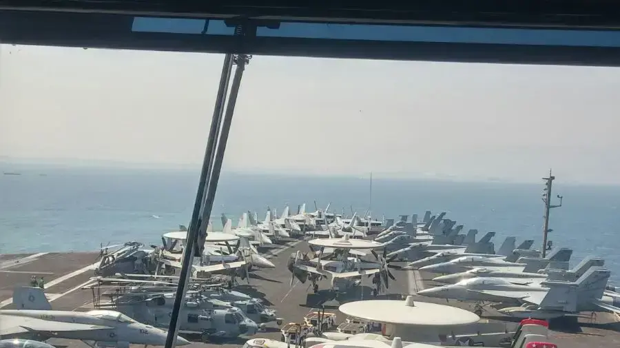נושאת המטוסים ג'ורג' בוש עוגנת בנמל חיפה, 1 ביולי 2017 נושאת המטוסים ג'ורג' בוש עוגנת בנמל חיפה, 1 ביולי 2017