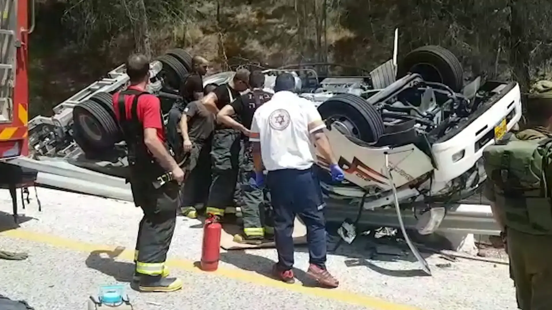 נהג משאית בן 40 מחיפה נהרג בהתהפכות סמוך לקיבוץ ברעם שבגליל העליון