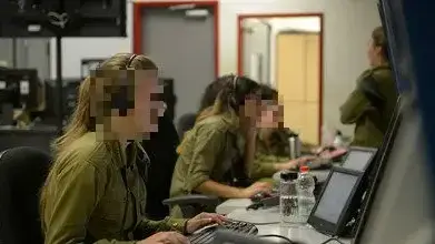 חיילות בחיל הים חיילות בחיל הים