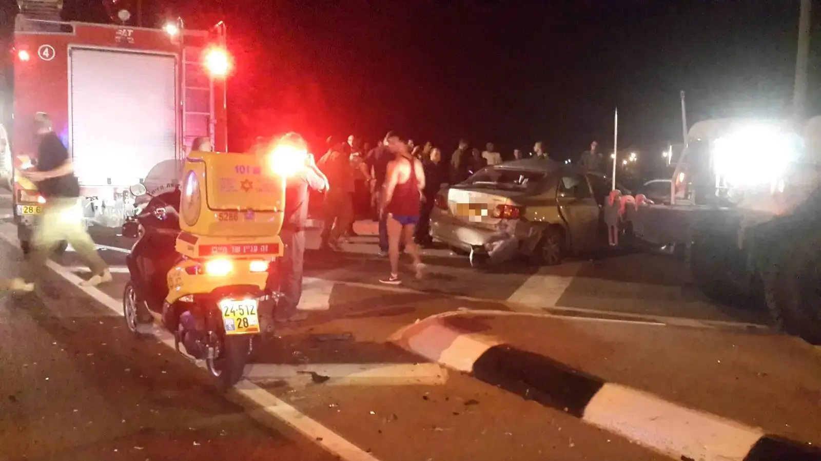 גבר כבן 30 נהרג בתאונה בין משאית לרכב פרטי בכביש 232 במועצה האזורית אשכול, 9 ביולי 2017 גבר כבן 30 נהרג בתאונה בין משאית לרכב פרטי בכביש 232 במועצה האזורית אשכול, 9 ביולי 2017