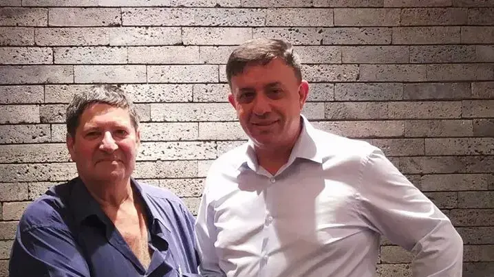 ניר מאיר ואבי גבאי במטה גבאי ביום ראשון ניר מאיר ואבי גבאי במטה גבאי ביום ראשון