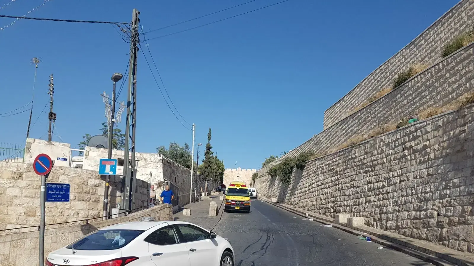 זירת פיגוע ירי בשער האריות שבירושלים. 14 ביולי 2017 זירת פיגוע ירי בשער האריות שבירושלים. 14 ביולי 2017